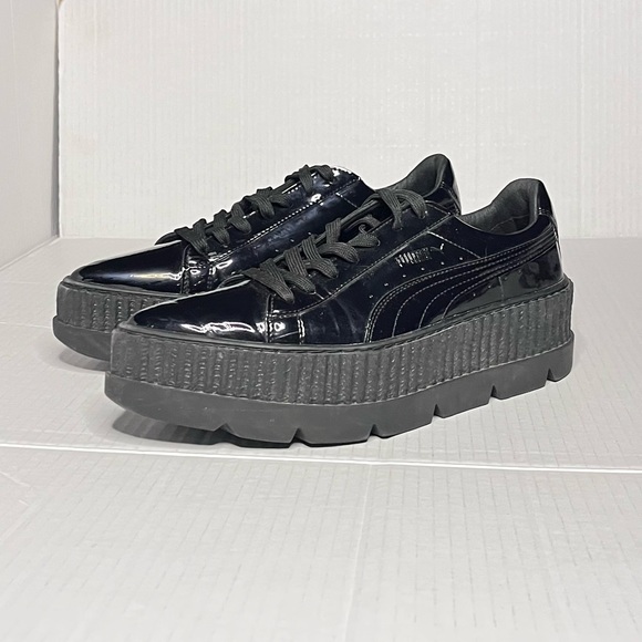 Stylish Women's Black Platform Sneakers - Picture 6 of 13